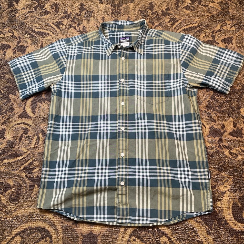 Patagonia Organic Cotton Green Plaid Short Sleeve Button Up Mens Size Medium